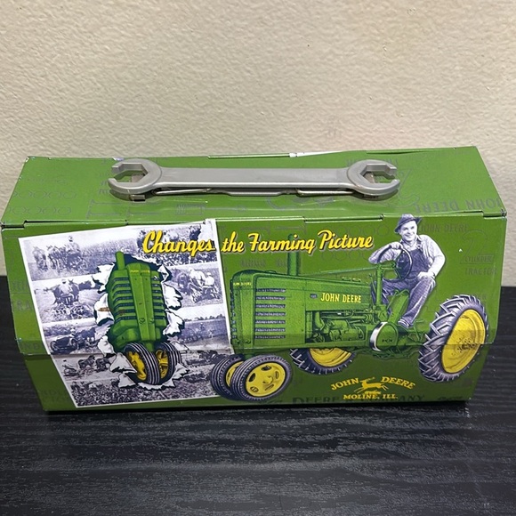 John Deere Green Offroad Tractor Tin box - Picture 2 of 6
